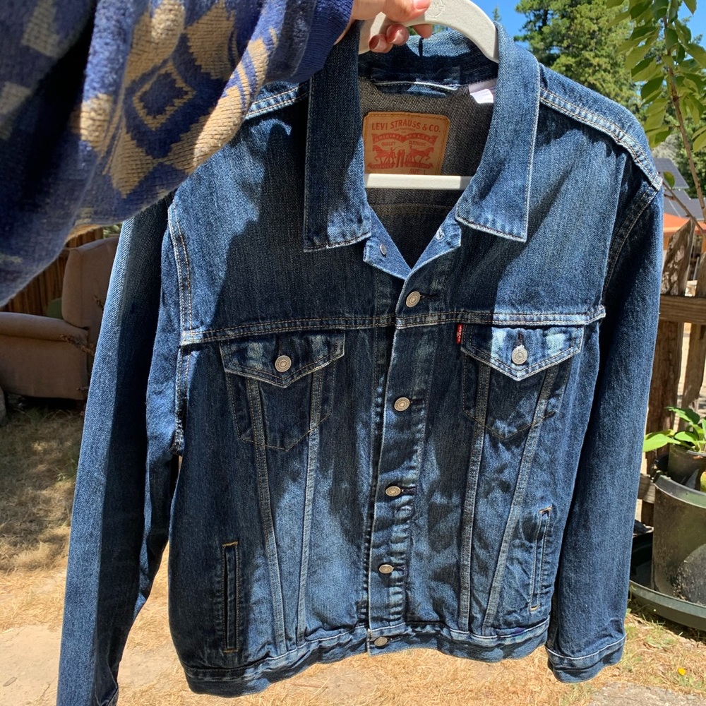 Levi’s classic vintage denim trucker jacket - Picture 14 of 16